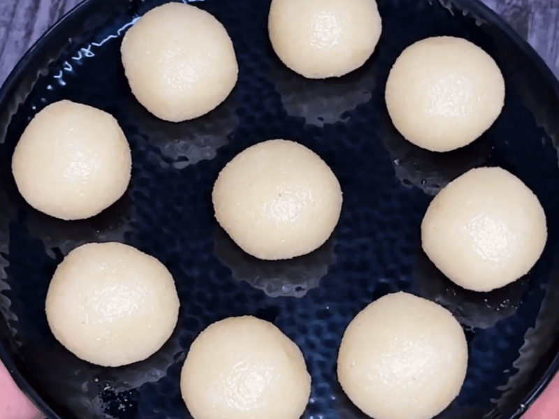 Fresh Coconut Ladoo Recipe Nariyal Ke Laddu Aayansh Kitchen