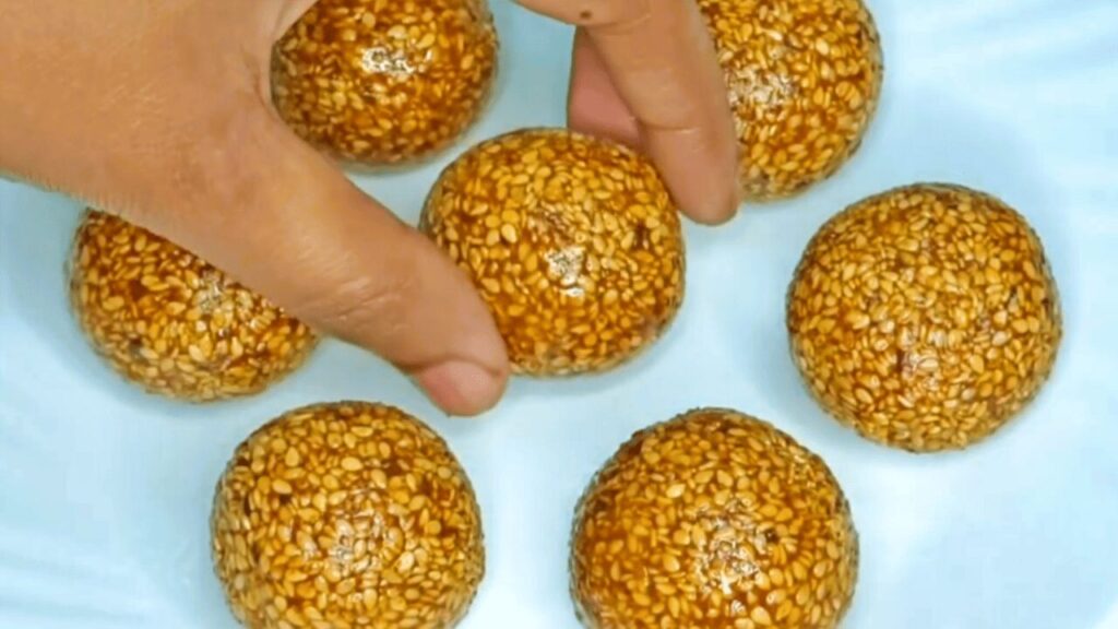 Til ke laddu ki recipe