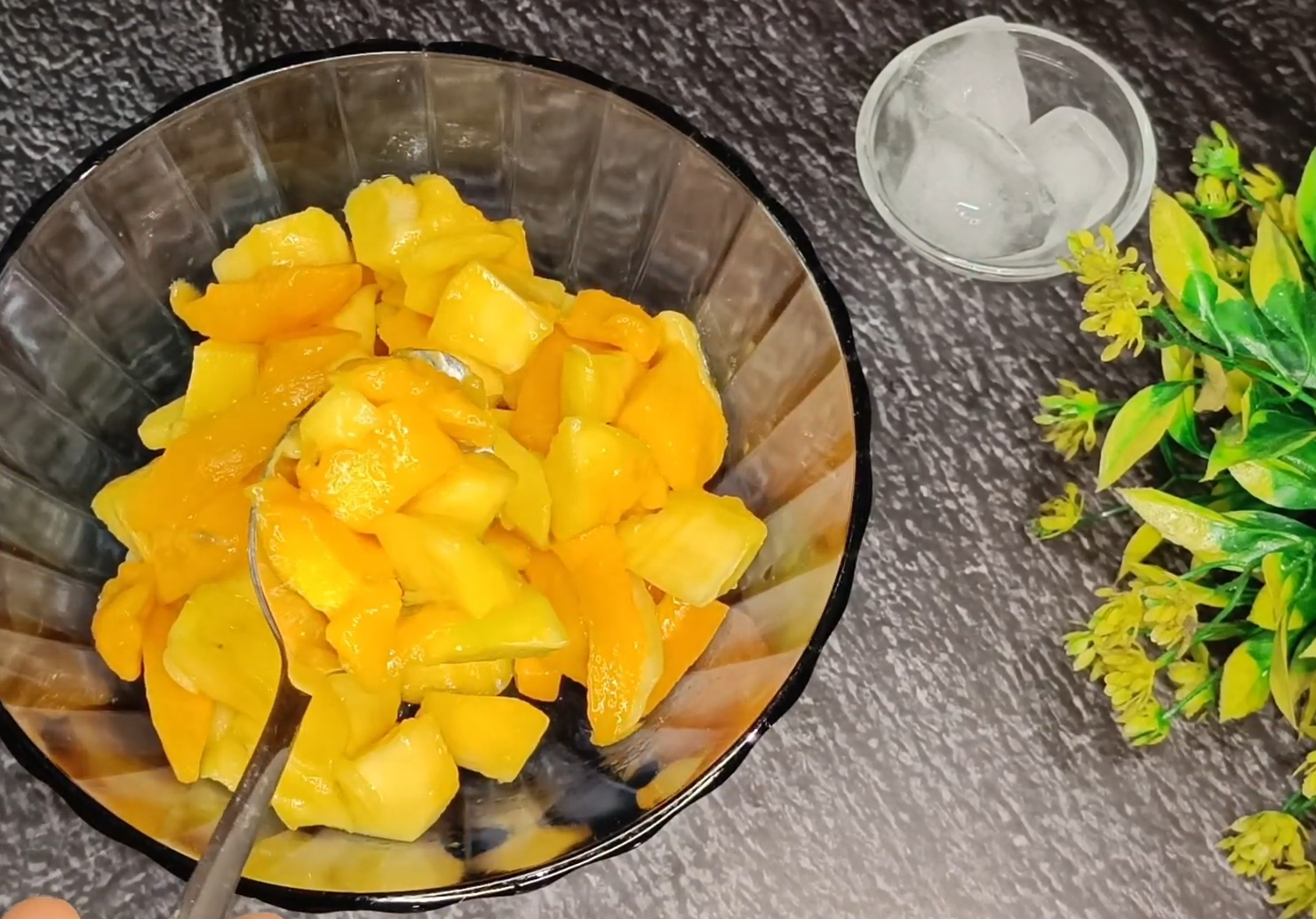 Mango Shake Recipe Without Milk | Mango Fruit Shake