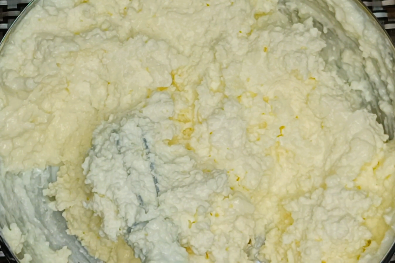making butter from malai