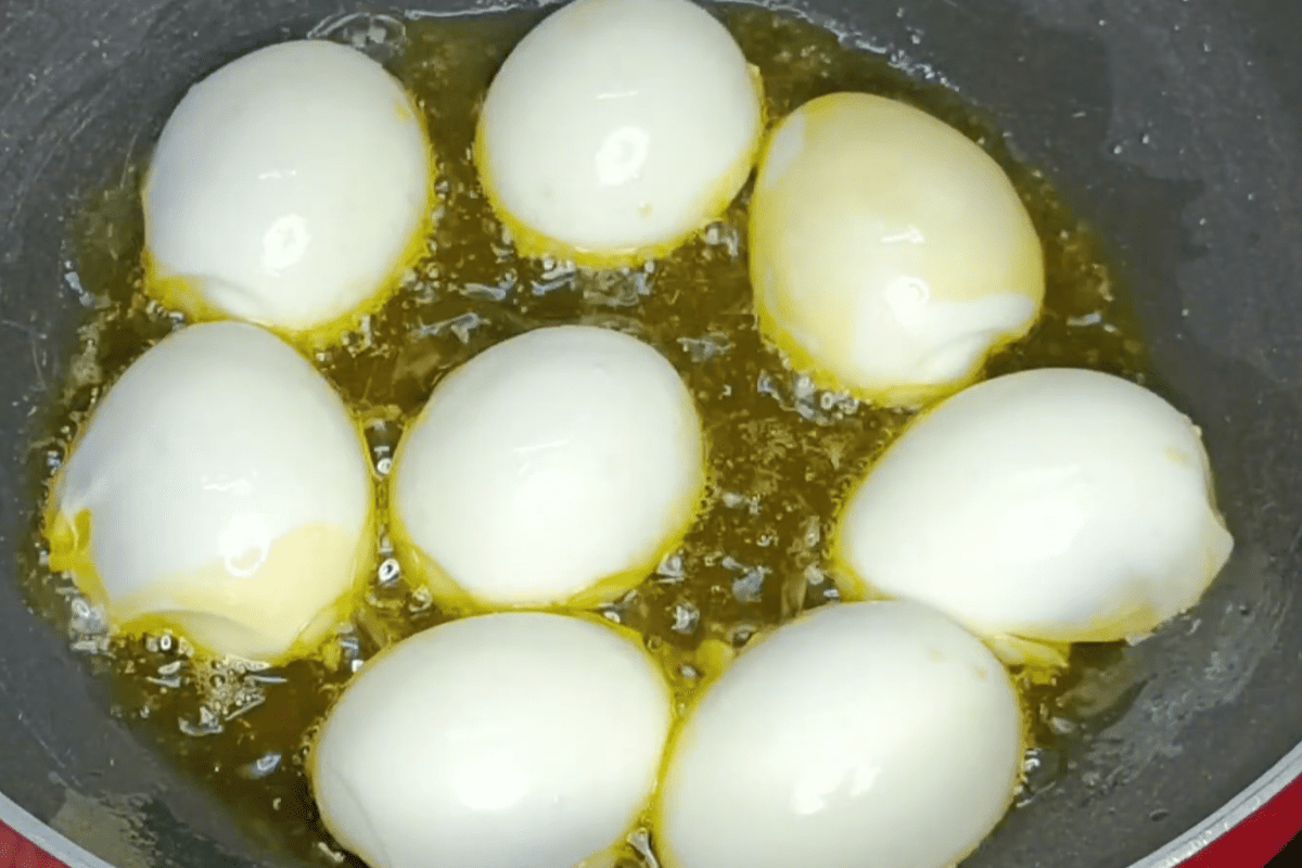 Boiled Egg Fry recipe: Egg Fry recipe - Aayansh Kitchen