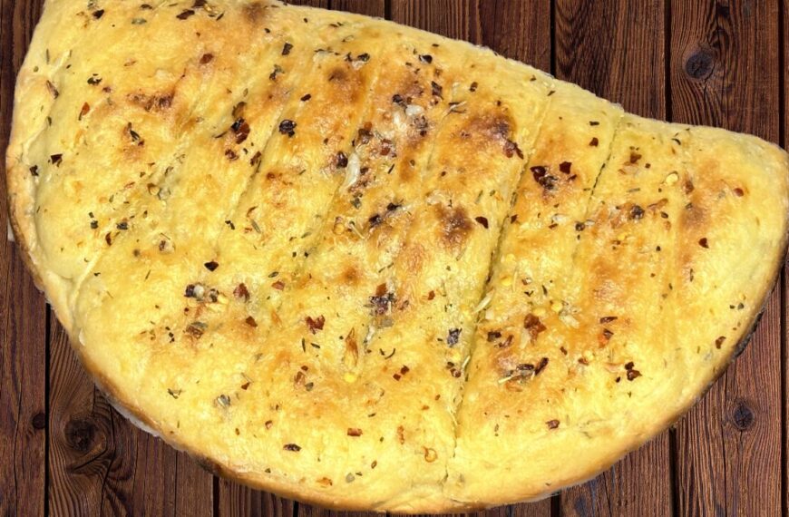 Cheese Garlic Bread Recipe in Pan