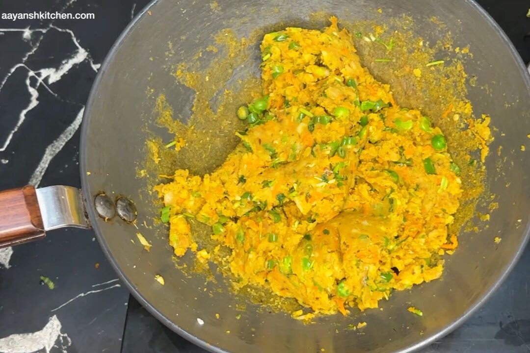 Aloo Tikki Burger Masala
