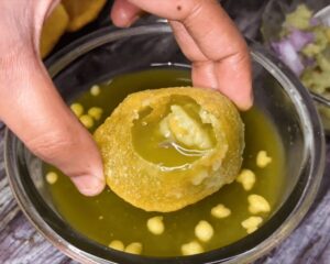 Pani Puri Recipe: Suji Golgappa Recipe