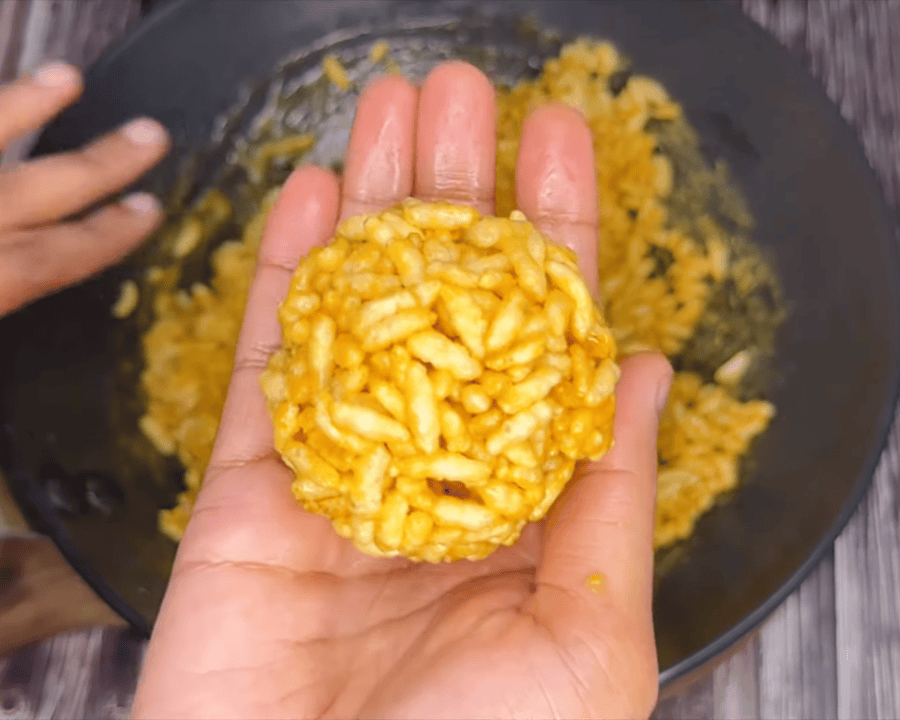 Murmura Ladoo Recipe