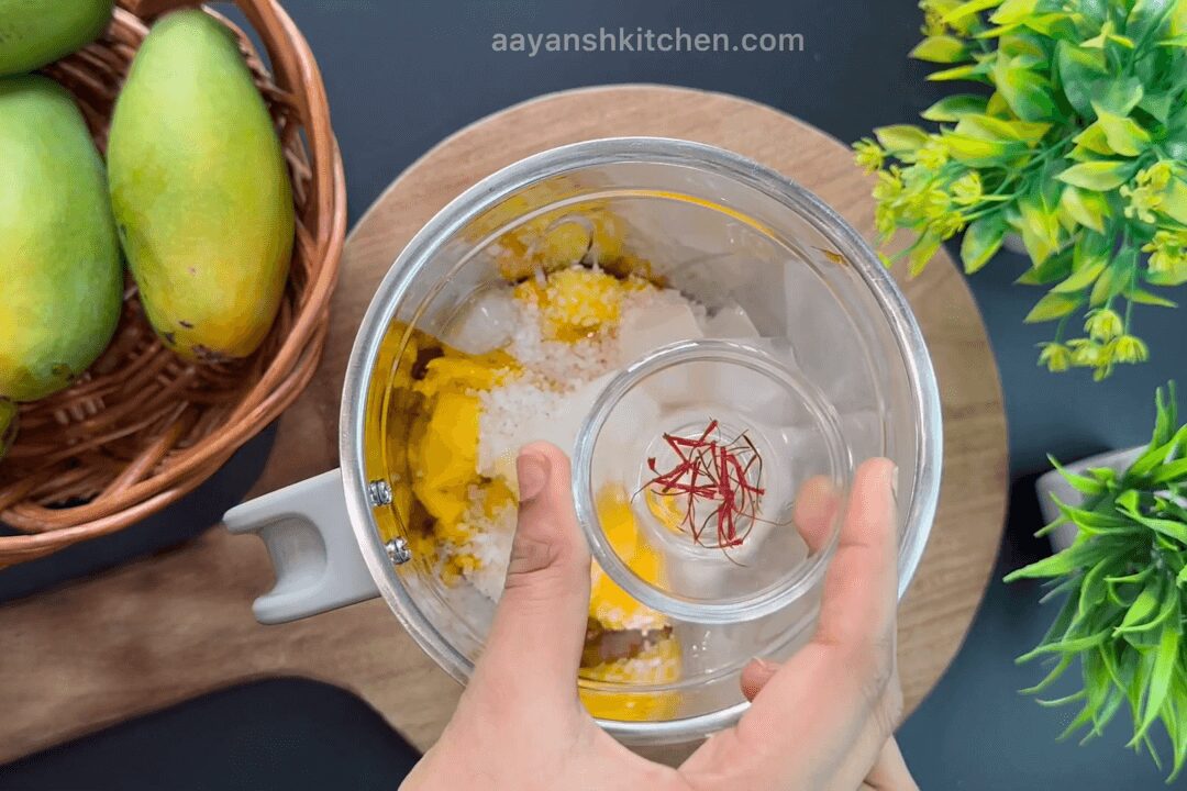 saffron strands to jar