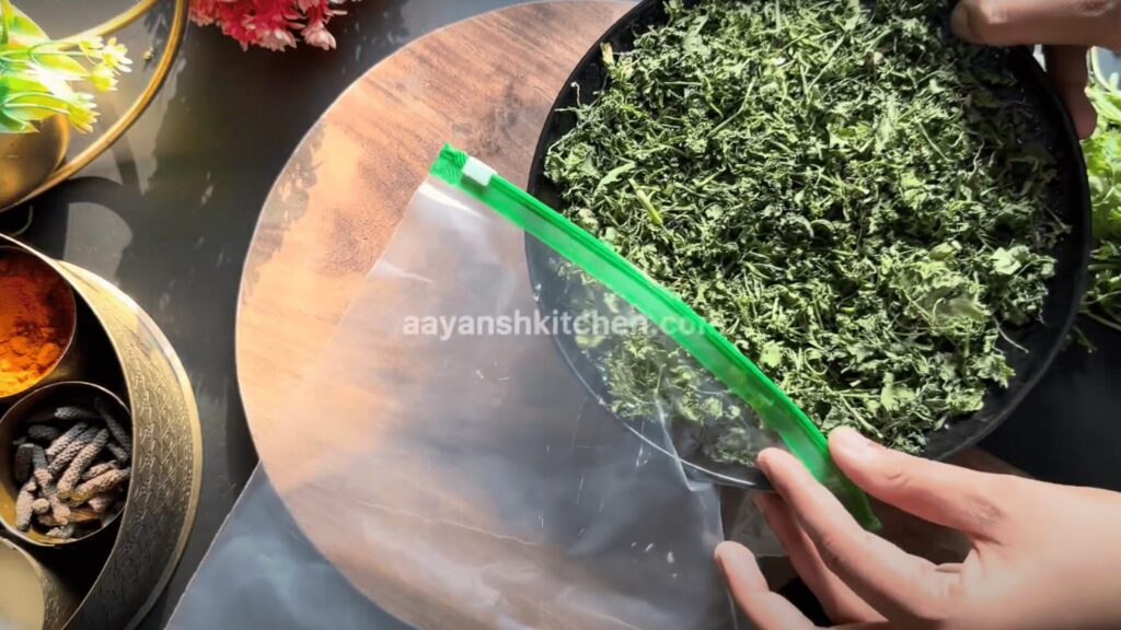 How to store coriander leaves
