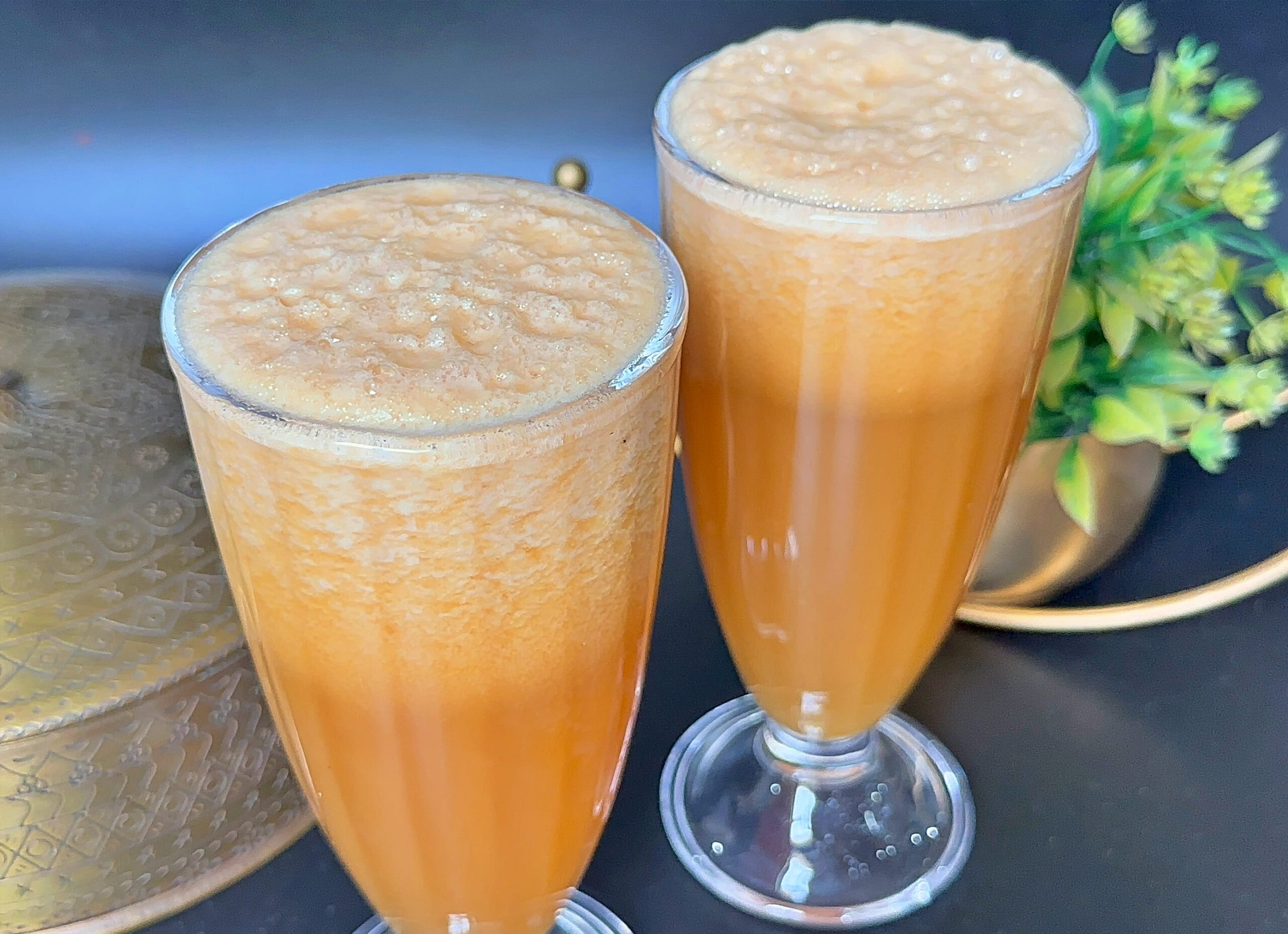 Muskmelon Juice Recipe (Cantaloupe Juice) | Kharbuja Juice