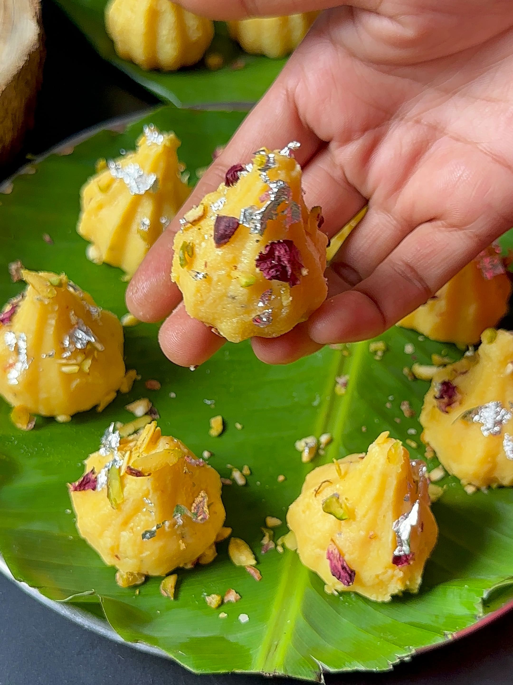 Mawa Modak | Khoya Modak Recipe