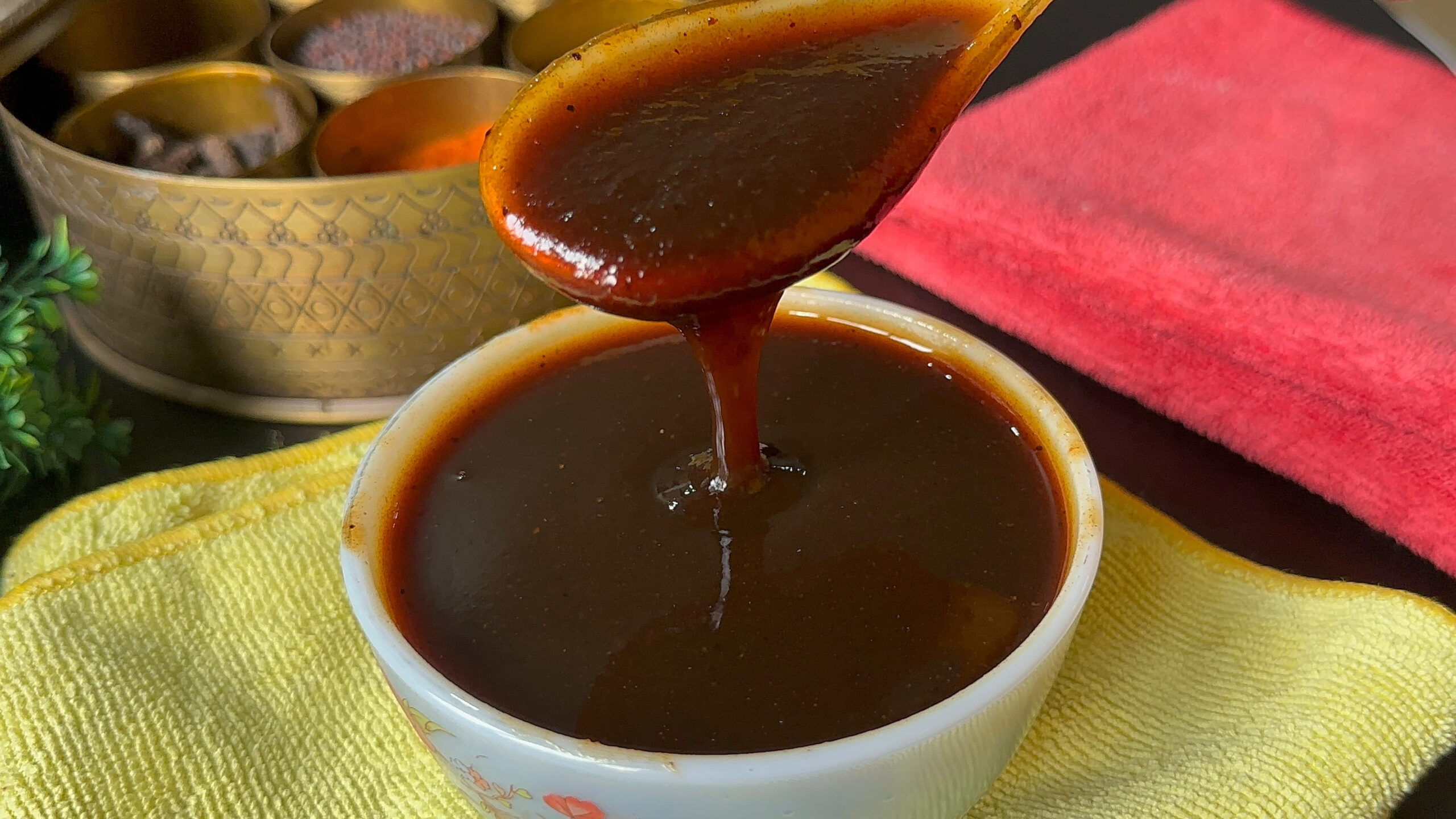 Date and Tamarind Chutney | Imli Chutney Recipe