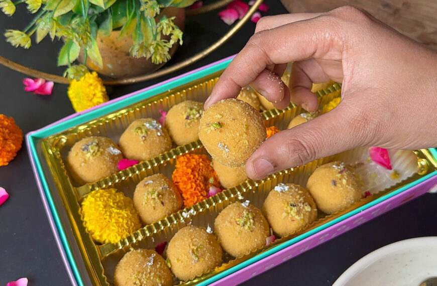 Besan Ladoo Recipe | Besan Ke Laddu