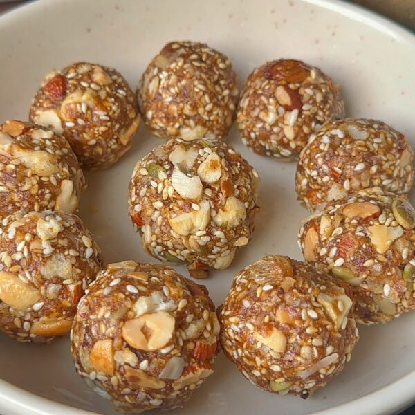 Dates Laddu Recipe | Dates Nuts Ladoo | Khajur Ladoo